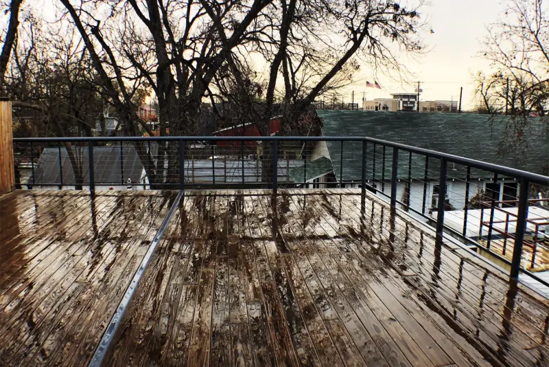 Suite 200 private deck