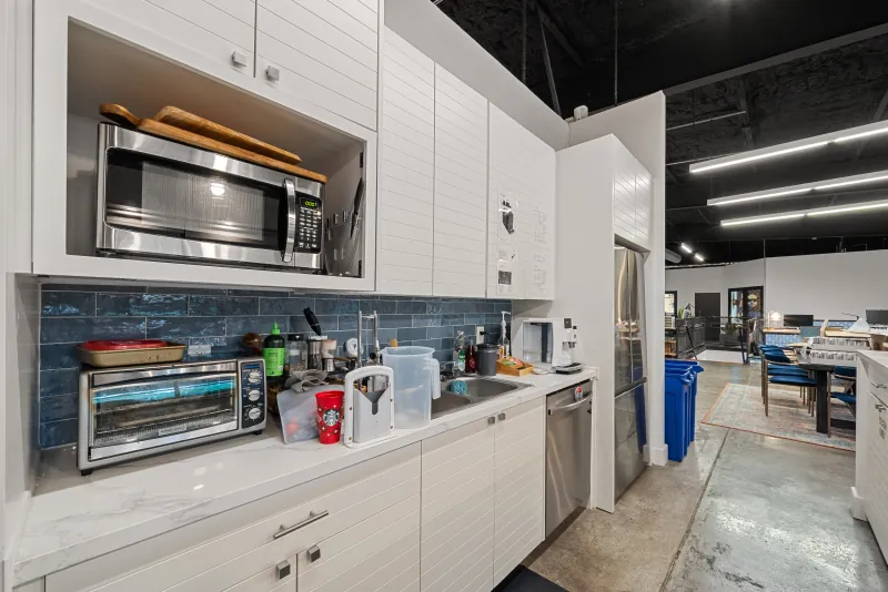 Suite 200 kitchen